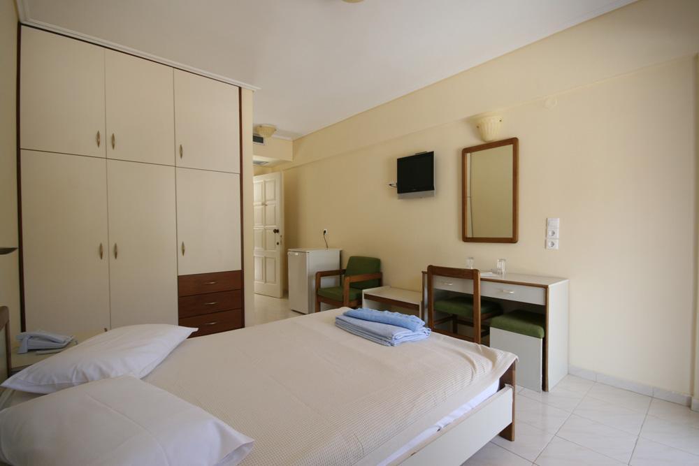 Ionis Hotel Айос-Никитас Экстерьер фото